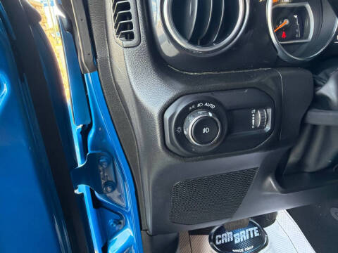 2023 Jeep Wrangler Sahara Altitude