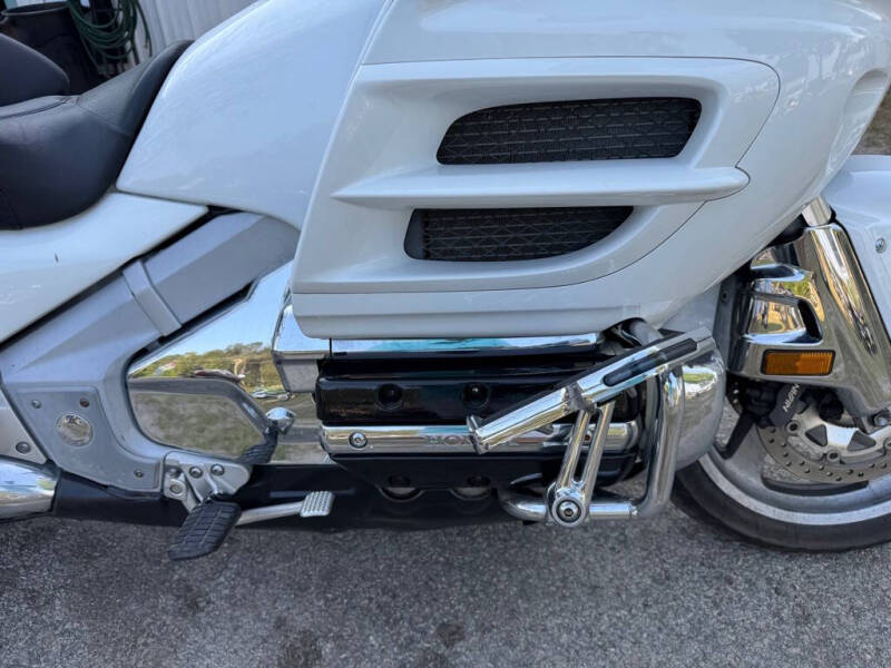 2004 Honda GL1800