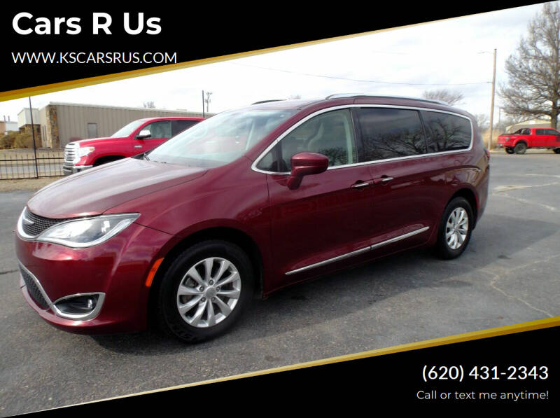 2018 Chrysler Pacifica for sale at Cars R Us in Chanute KS