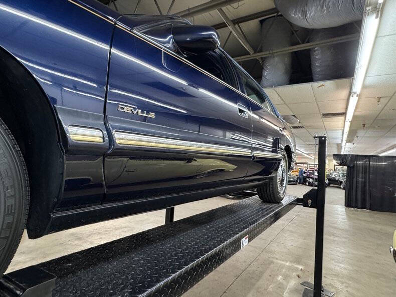 1997 Cadillac DeVille D'elegance