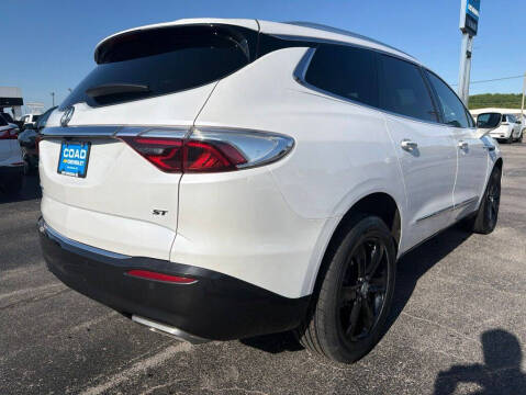 2023 Buick Enclave Essence