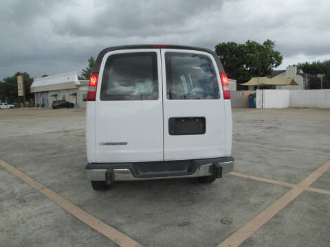 2020 Chevrolet Express 2500