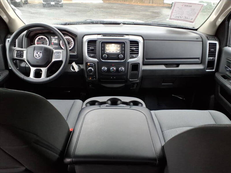 2024 RAM 1500 Classic SLT