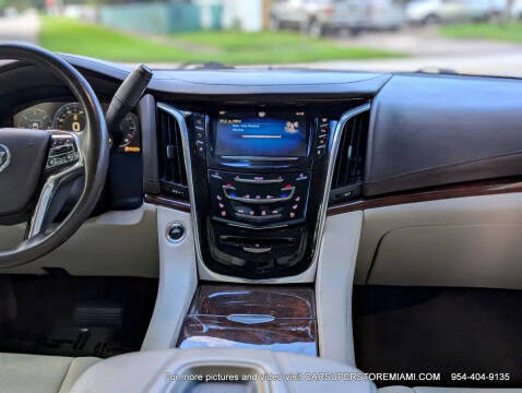 2015 Cadillac Escalade Luxury