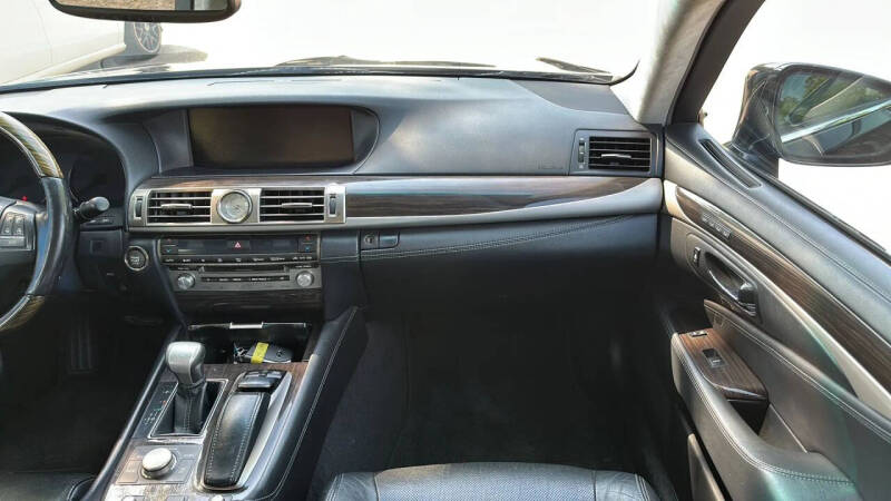 2014 Lexus LS 460