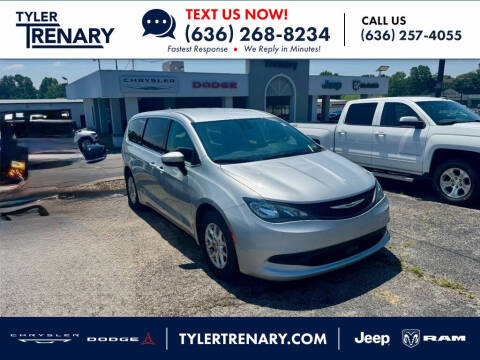 2023 Chrysler Voyager LX