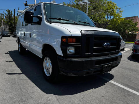 2010 Ford E-Series E-250