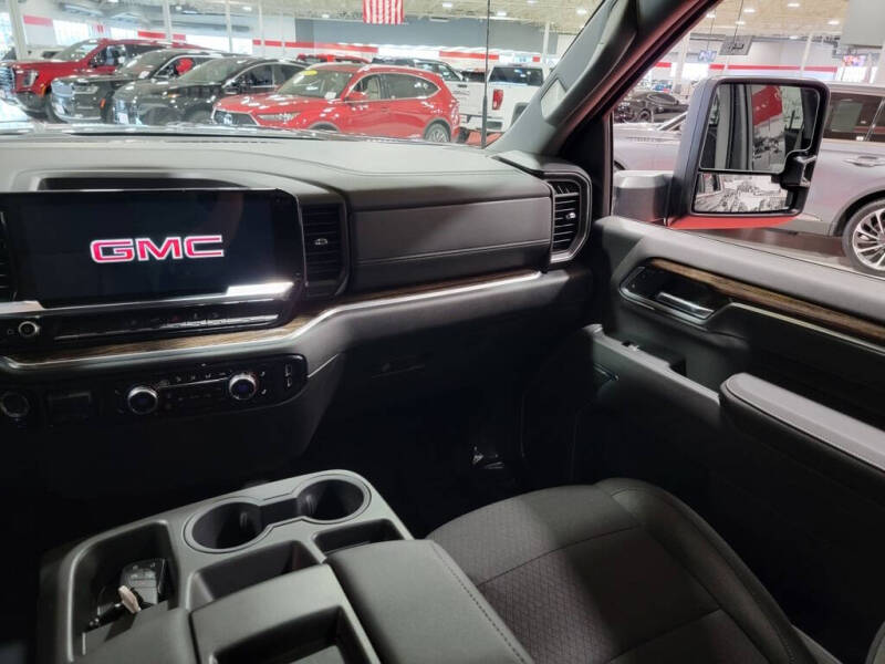 2025 GMC Sierra 2500HD