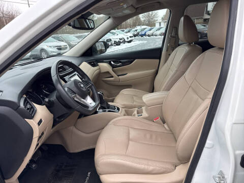 2017 Nissan Rogue SL