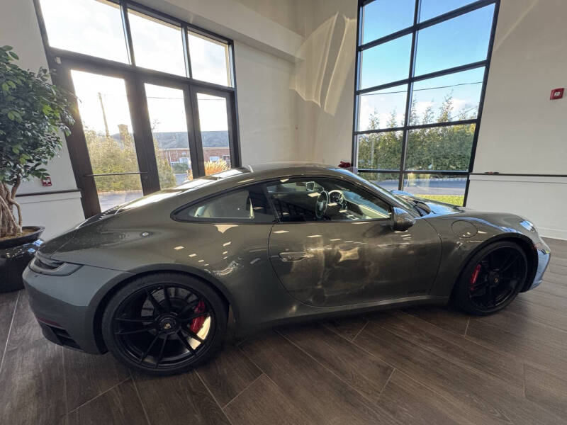 2022 Porsche 911 GTS's photo