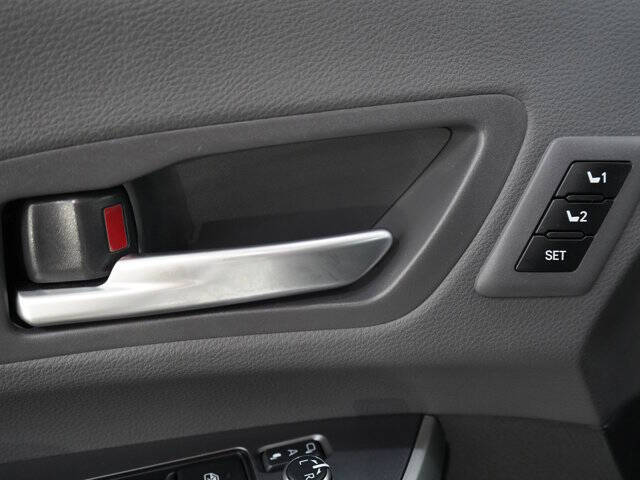 2024 Toyota Sienna XSE 7-Passenger