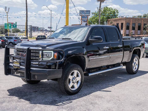 2011 GMC Sierra 2500HD Denali