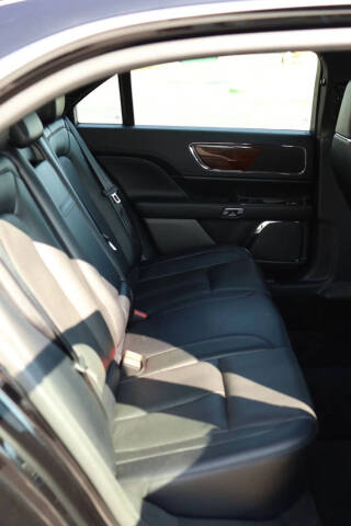 2019 Lincoln Continental Select