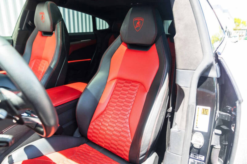 2020 Lamborghini Urus