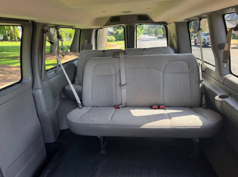 2018 Chevrolet Express LS 2500