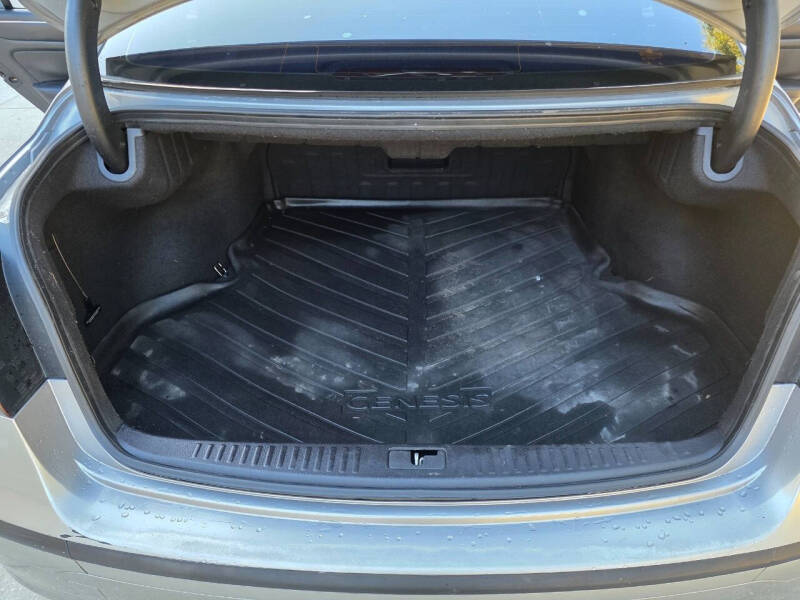 2012 Hyundai Genesis 5.0L R-Spec