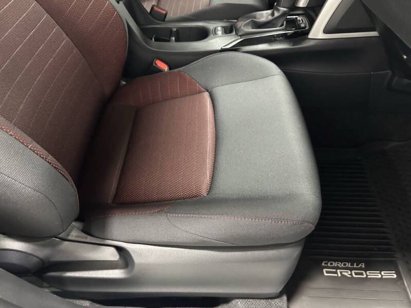 2025 Toyota Corolla Cross Hybrid Nightshade