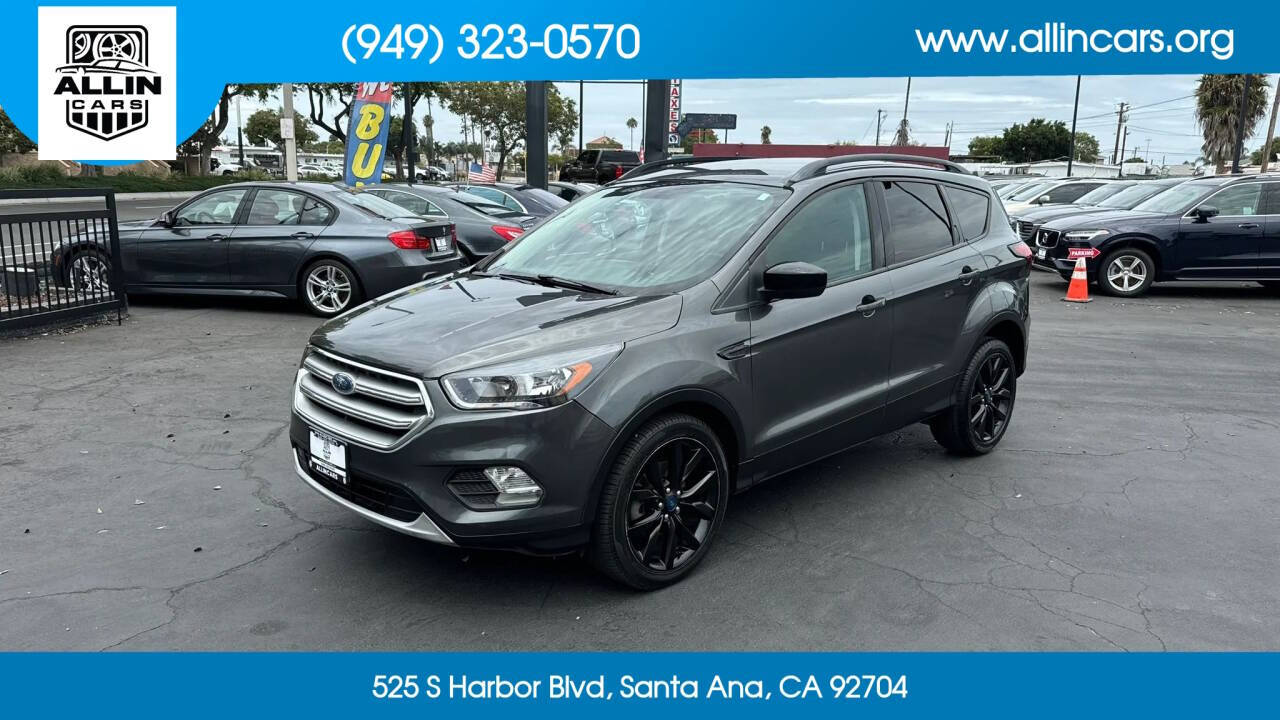 Dk. Gray 2019 Ford Escape SE SE 4dr SUV 1