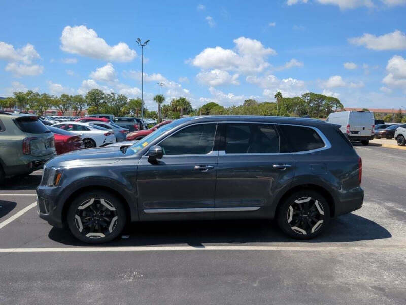 2023 Kia Telluride S