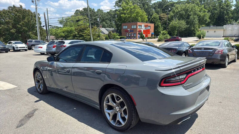 2017 Dodge Charger SXT
