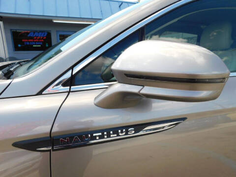 2019 Lincoln Nautilus Reserve