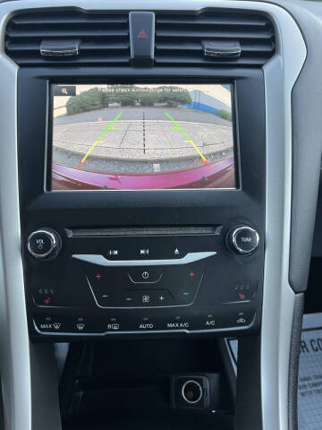 2014 Ford Fusion Hybrid SE