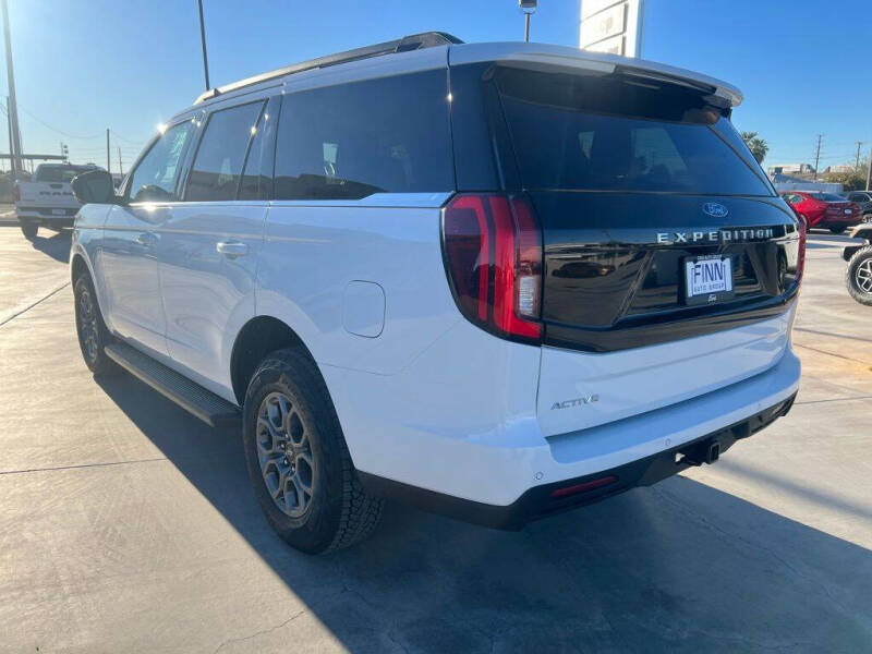 2025 Ford Expedition Active