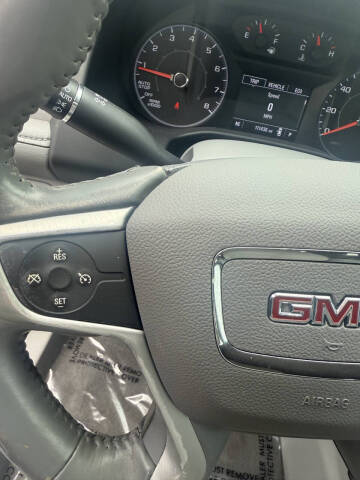 2017 GMC Acadia SLE-1