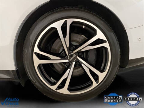 2024 Audi e-tron GT quattro Prestige