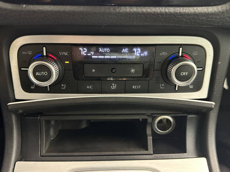 2017 Volkswagen Touareg V6 Wolfsburg