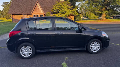 2011 Nissan Versa 1.8 S