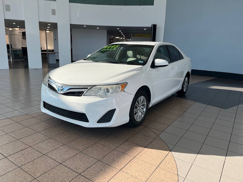 2014 Toyota Camry Hybrid for sale at Auto Haus Imports in Grand Prairie, TX