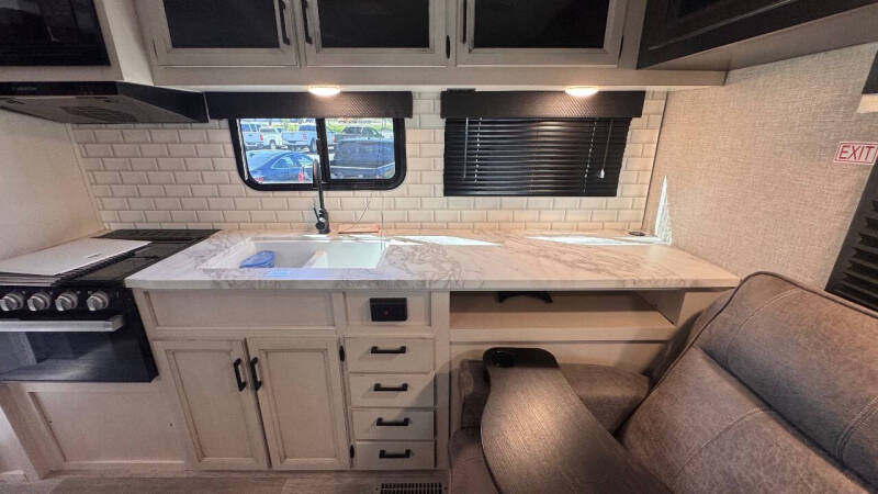 2022 Jayco Jay Feather 24RL