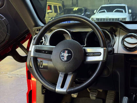 2005 Ford Mustang GT Premium