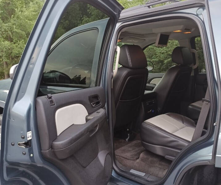 2008 Chevrolet Tahoe LS photo 11