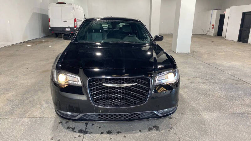 2018 Chrysler 300 S
