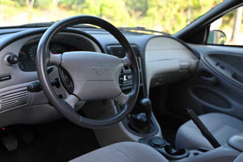2000 Ford Mustang