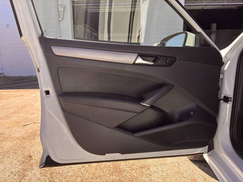 2020 Volkswagen Passat SE