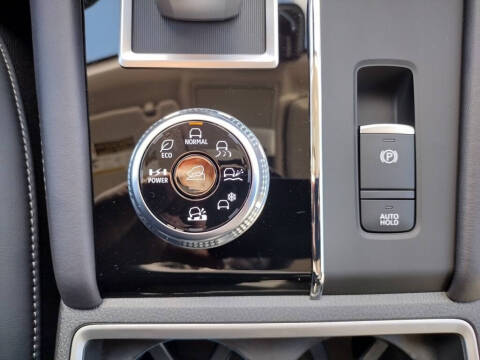 2025 Mitsubishi Outlander PHEV SE