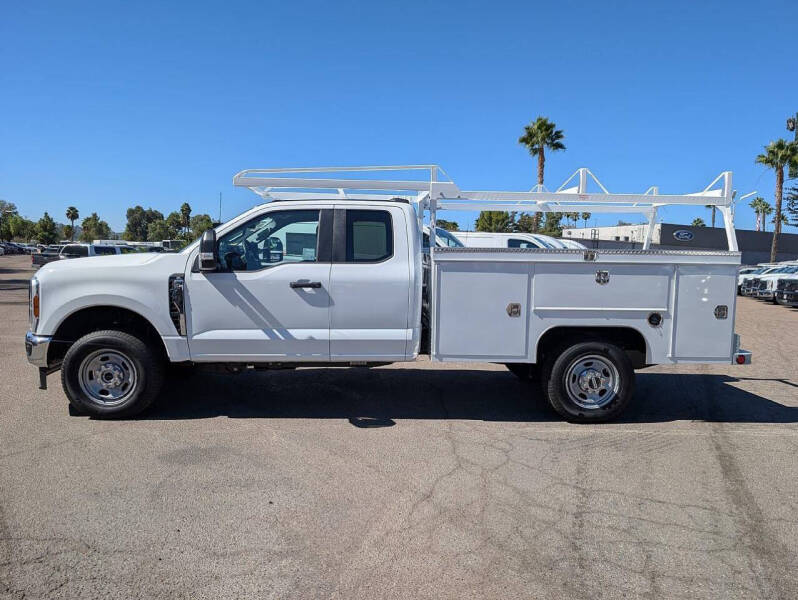 2025 Ford F-350 Super Duty XL