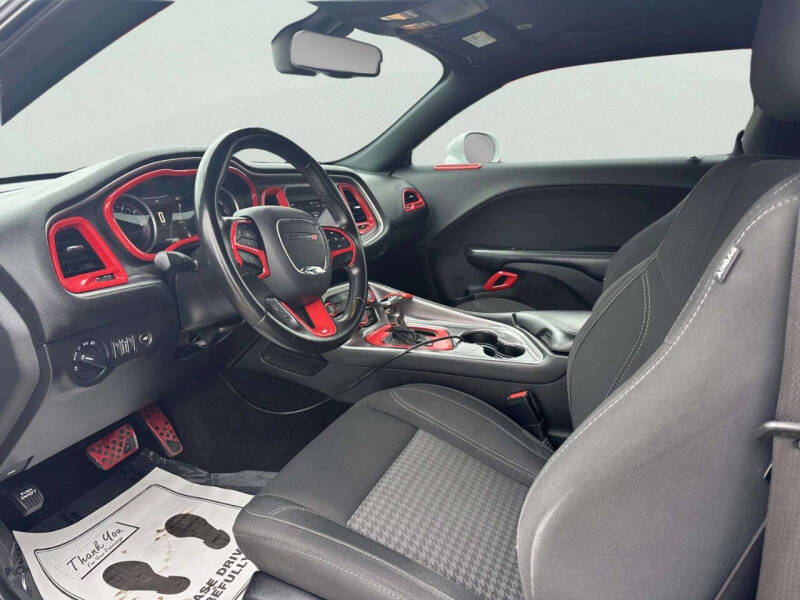 2019 Dodge Challenger SXT