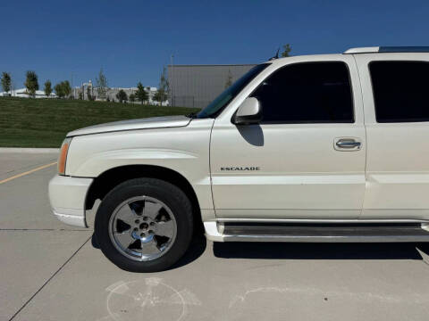2004 Cadillac Escalade