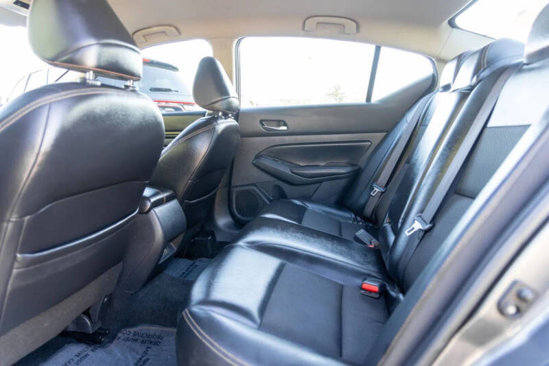 2021 Nissan Altima 2.5 SR