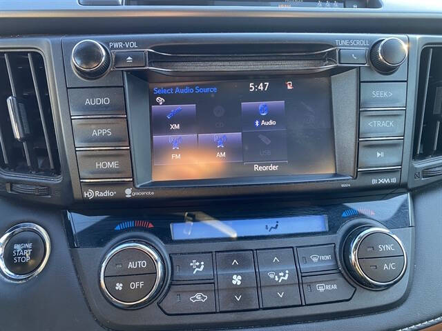 2017 Toyota RAV4 SE