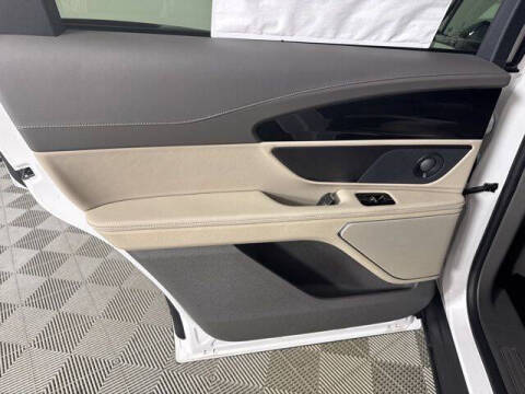 2025 Lincoln Nautilus Hybrid Reserve