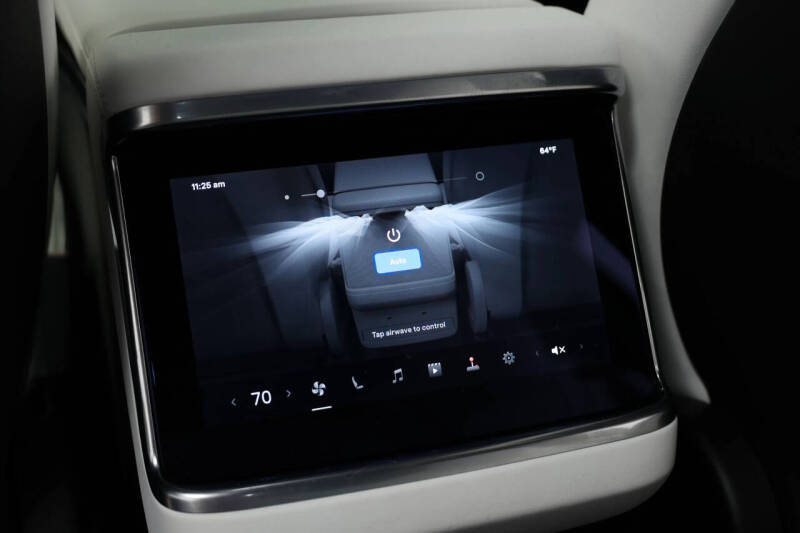 2022 Tesla Model X Plaid