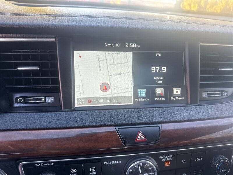 2017 Kia Cadenza Premium