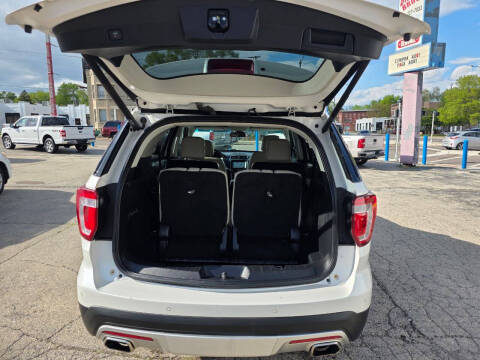 2017 Ford Explorer Platinum