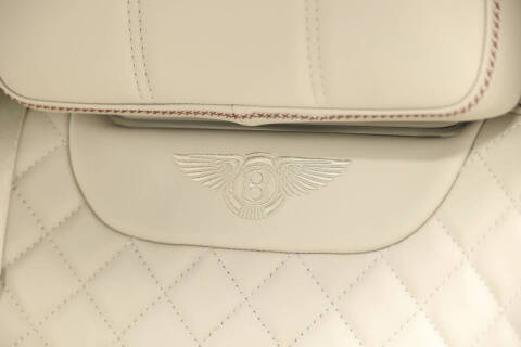 2020 Bentley Bentayga Hybrid