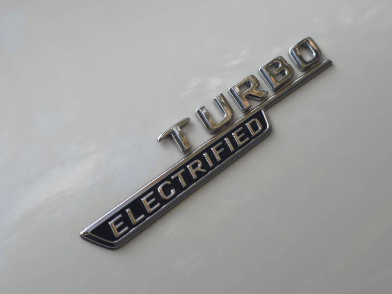 2023 Mercedes-Benz C-Class AMG C 43